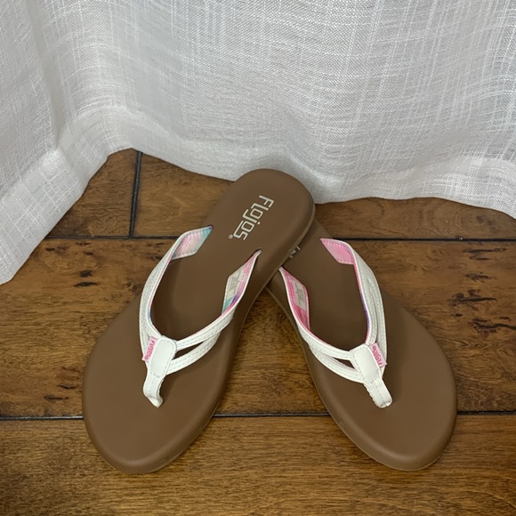 Flojos Flip Flops - Size 6, Brown and White - Picture 2 of 3